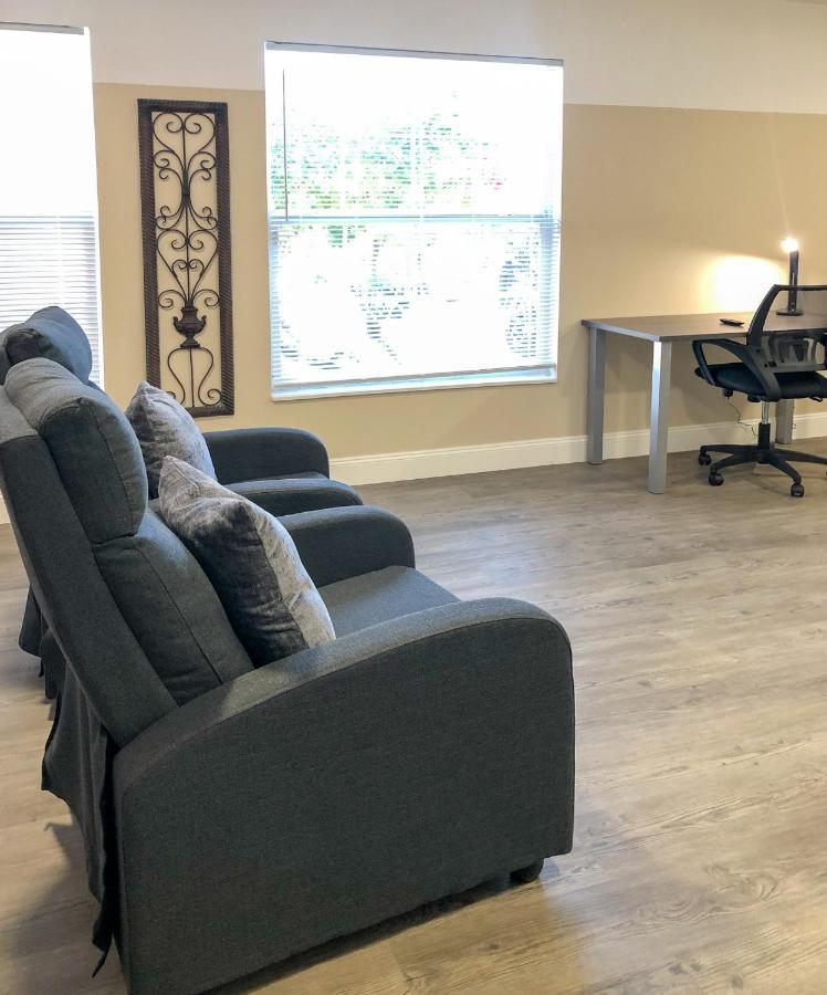 Lazy Cuckoo Inn - Sleek And Stylish Studio Apartments Fort Myers Beach Extérieur photo